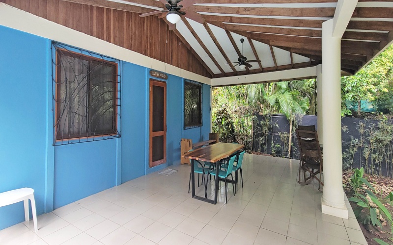 Spacious Front Patio, views of Pavones Point