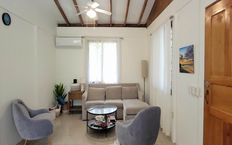 Spacious Living Room with A/C