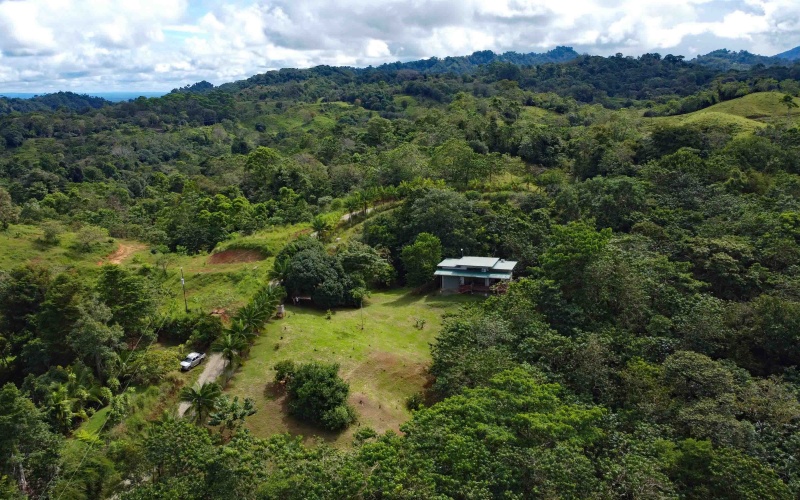 Mountain house, Beach House, Pavones, Costa Rica, Real Estate, For sale, Cuervito, Costa Rica, Realty Pros, Bienes Raices, Large lot with house, Ocean View, Playa, Pilon, Zancudo