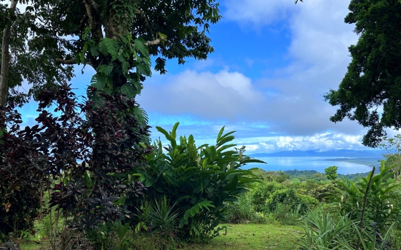 Vista Paraiso del Golfo in Cuervito de Pavones, with an incredible view