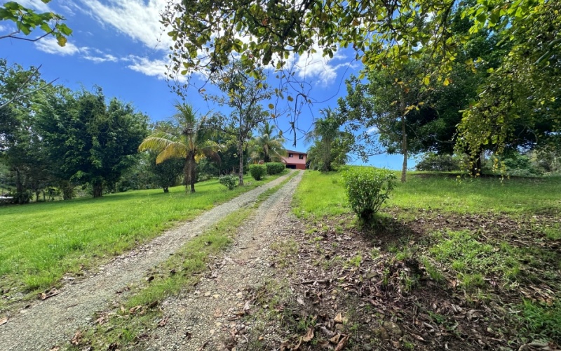 Panoramic Paradise in La Virgen with a size of 6591 m²  with panoramic view of the valley