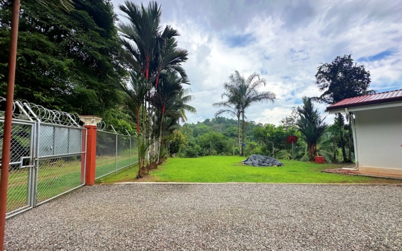 Natural Sanctuary in Guaycará of Golfito, Discover a Natural Paradise  with 41.16 acres of lush nature, agricultural production, and unlimited opportunities 