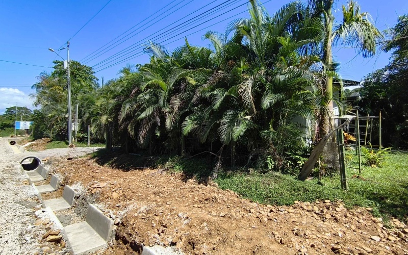 Pavones real estate for sale, Pavones surf property, Titled land Pavones Costa Rica, Investment property Costa Rica, Pavones rental business, Homes near Pavones Point, Costa Rica surf real estate