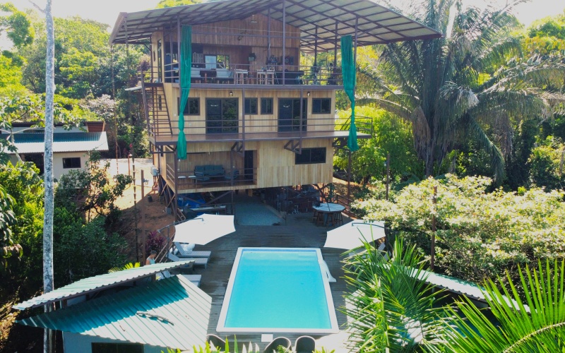 villa for rent, cuervito, pavones, surfing, getaway, retreat, relaxation, lots of amenities