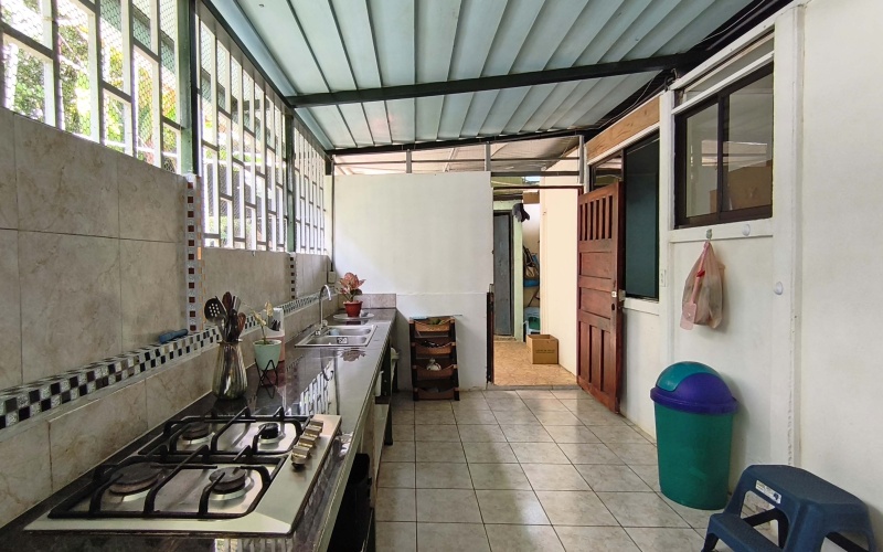 pavones income property, multi-unit costa rica real estate, rio la nicaragua property, homes for sale near punta banco, pavones surf rental property, costa rica multi family listing