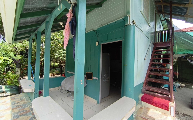 pavones income property, multi-unit costa rica real estate, rio la nicaragua property, homes for sale near punta banco, pavones surf rental property, costa rica multi family listing