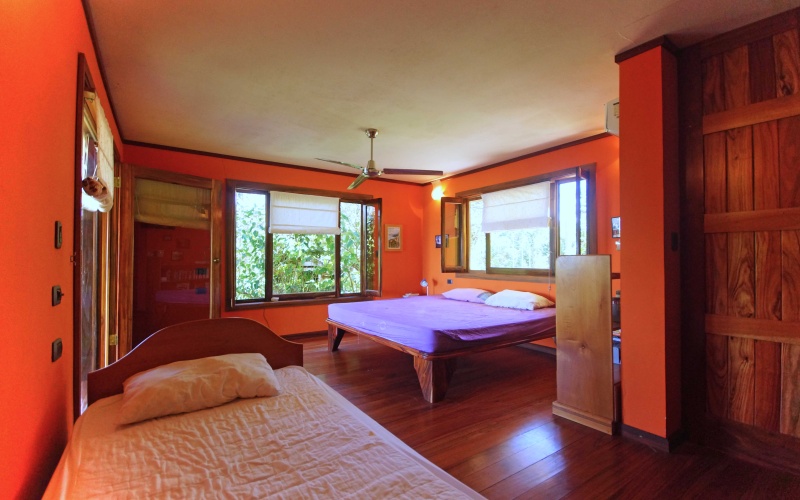 Picture of 3 bed 1.5 bath home with a view of the Osa Penninsula for sale in Pavones Costa Rica