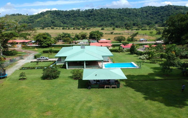 A solar powered home for sale by Keller Williams  in Golfito Costa Rica