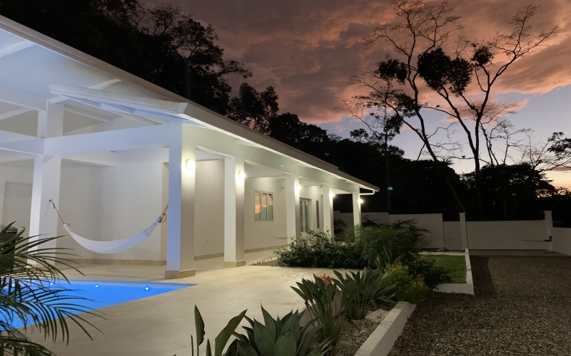 House for sale, Luxury home, Luxury House, Beach House, Walking distance to the beach, Pavones, Costa Rica, La Hierba, Pilon, Pool Home